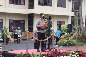 Inspektur Apel Operasi Keselamatan Semeru 2022, Kapolres Batu. (ist) - Personel Polres Batu Siap Sukseskan Operasi Keselamatan Semeru 2022