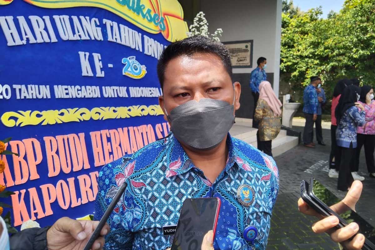 Kasubbag Umum BNN Kota Malang, Yudha Wirawan, memberikan pesan kepada masyarakat. (jaz) - BNN Kota Malang Imbau Masyarakat Tak Malu Direhabilitasi