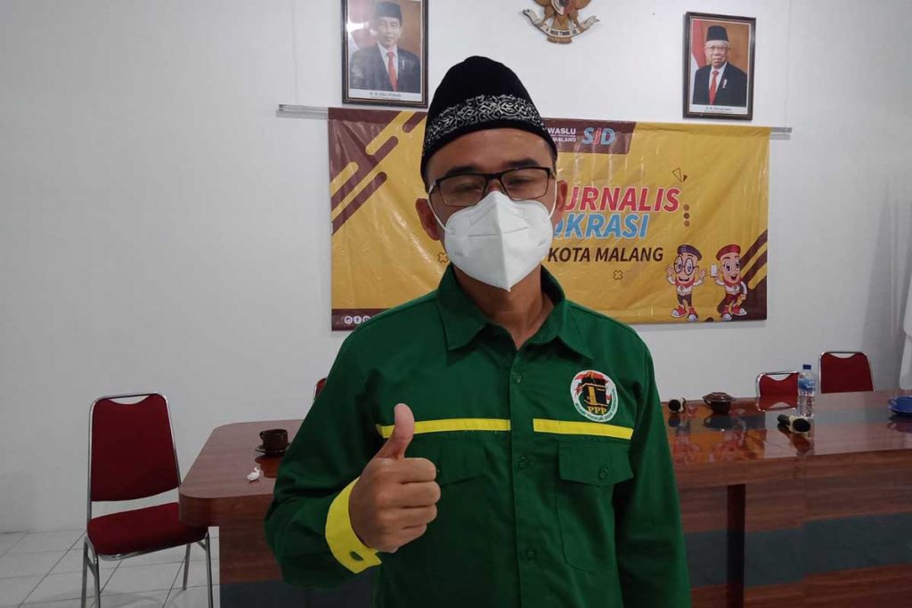 Ketua DPC PPP yang baru periode 2021-2026, H Makhrus Sholeh. (ws4) - Jelang Persiapan Pemilu 2024, DPC PPP Audiensi Bawaslu