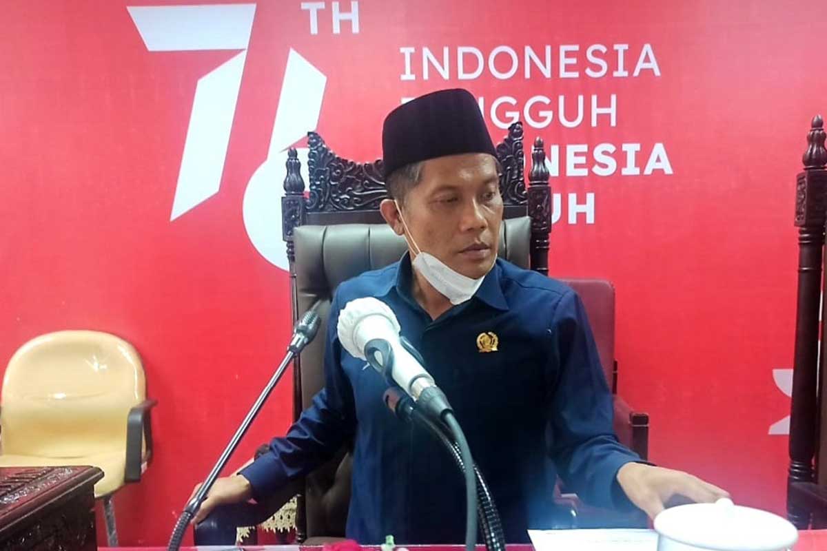 Ketua DPRD Kabupaten Blitar Suwito. (Memo X/fjr) - Rapat Paripurna Penyampaian PU Fraksi Atas Ranperda Inisiatif Komisi
