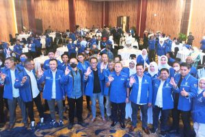 Konsolidasi PAN se-Malang Raya di Batu. (ws3) - Konsolidasi PAN se-Malang Raya, Zulhas Minta Kadernya 'Sat-Set'