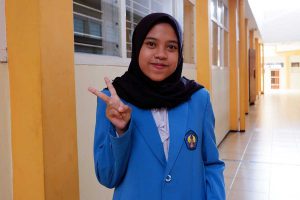 Pencipta Aplikasi Bahasa Isyarat, Mutiara Sholawati, lulusan terbaik ITN 2022. (ist) - Mahasiswi ITN Kembangkan Aplikasi Bahasa Isyarat pada SDLB Purworejo III Pasuruan - Mudahkan pembelajaran penyandang disabilitas