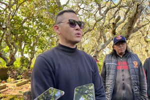 Promotor Hero Tito, Amir Tan, menjawab pertanyaan awak media. (ws5) - Promotor Hero Tito Sesalkan Regulasi, Usulkan Diperketat