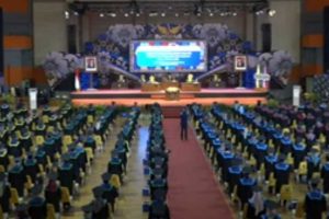 Prosesi wisuda periode ke-110 Universitas Negeri Malang. (rhd) - Usai Berstatus PTNBH, UM Wisuda 600 Mahasiswa Full Luring