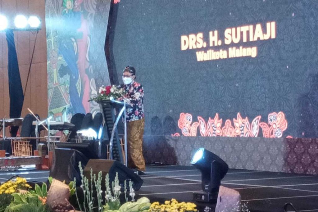 Wali Kota Malang, Sutiaji saat memberikan sambutan di depan peserta Musrenbang. (ws4) - Era Distrupsi, Sutiaji Ajak Kuatkan Literasi Digital dan Tingkatkan SDM