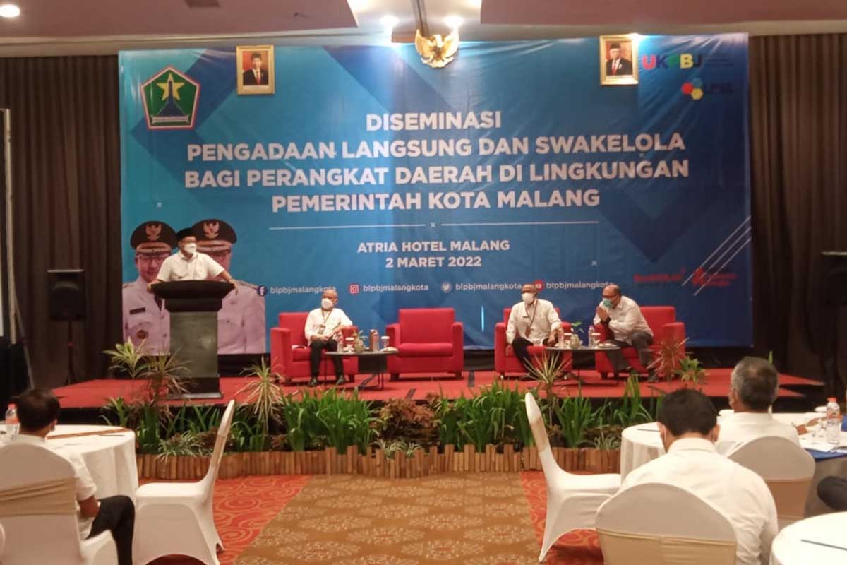 Wali Kota Malang, Sutiaji saat menjadi narasumber, giat Pengadaan Barang Dan Jasa. (ws4) - Wali Kota: Masih Ada Yang Nakal, Jangan Dicairkan! - Terkait Pengadaan Barang Dan Jasa Kota Malang