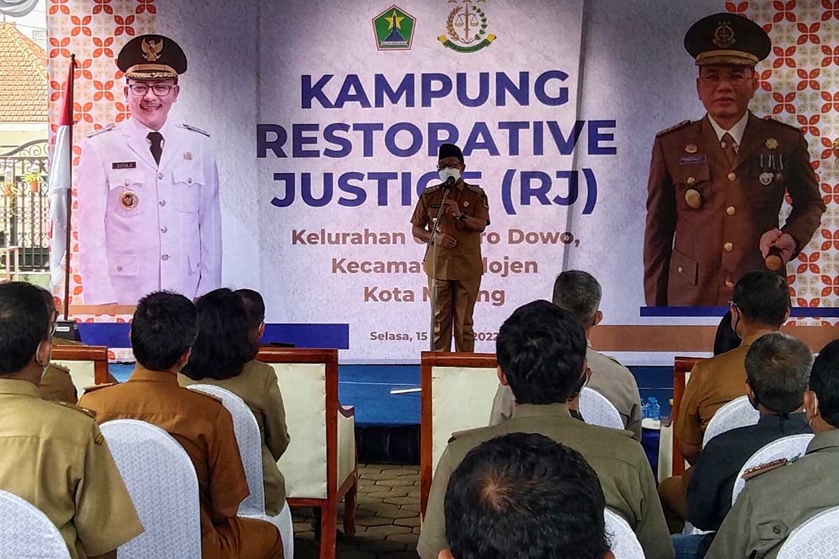 Walikota Malang, Drs H Sutiaji meresmikan Rumah Restorative Justice. (jaz) - Rumah Restorative Justice Tangani Perkara Perdata Ringan Pendekatan Kultural