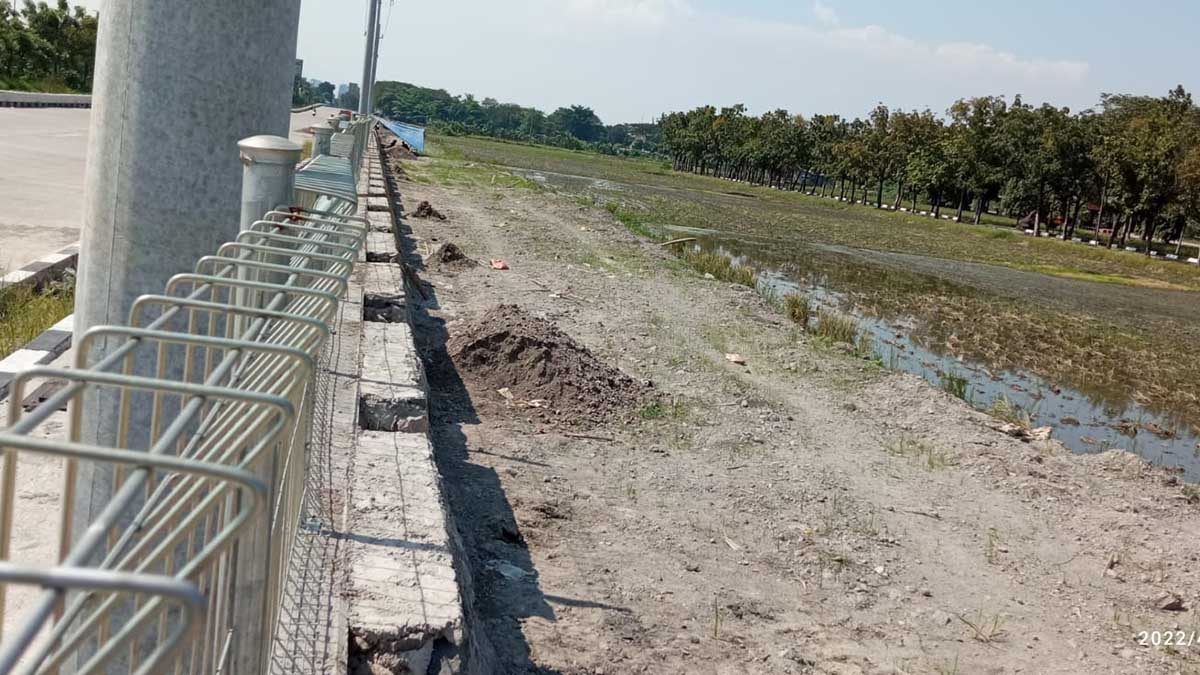 Bongkar Pasang Kontrak Pekerjaan Frontage Gedangan, Sejumlah Item Dihapus