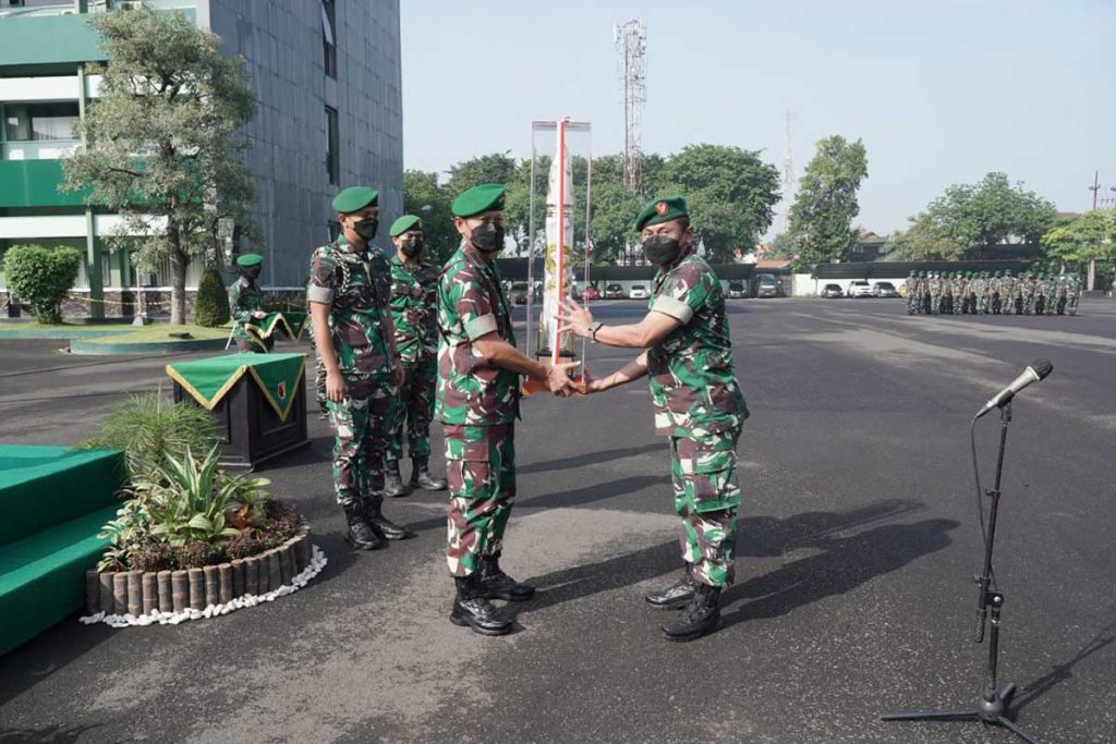 Pangdam V/Brawijaya Sambut Kedatangan Brawijaya Band Sebagai Pemenang Lomba Parade Band Tingkat TNI AD