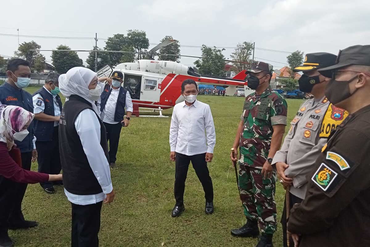 Danrem 083/Bdj Dampingi Gubernur Jatim Tinjau Lokasi Huntara Korban Erupsi Gunung Semeru