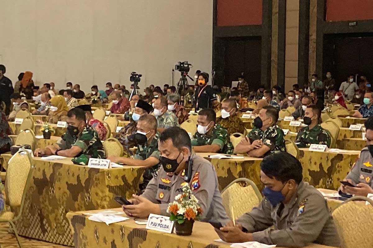 Danrem 083/Bdj Hadiri Rakor Angkutan Lebaran  Provisi Jawa Timur