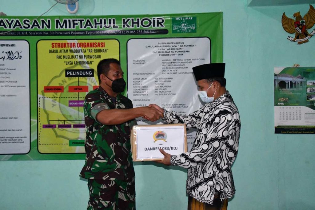 Danrem 083/Bdj Silaturahmi di Panti Asuhan Anak Yatim "Ar-Rahman" Purwosari, Pasuruan
