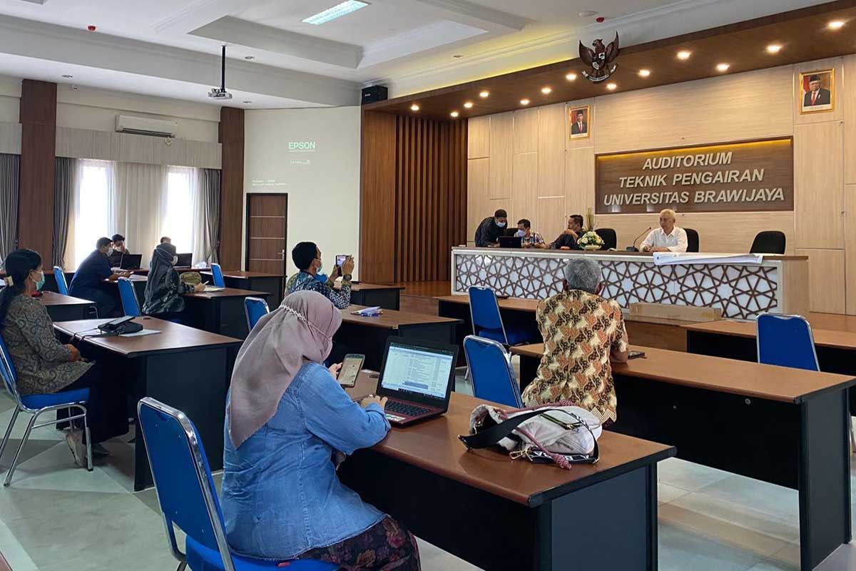 FGD yang diselenggarakan oleh Pemkot Malang dengan tim ahli FTUB, dalam penyusunan masterplan drainase. (ist) - Targetkan Pemetaan, Detail Masalah Drainase Tuntas Selepas Idul Fitri