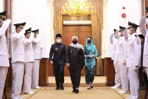 Gubernur Khofifah Dorong ASN Proaktif Lahirkan Inovasi untuk Wujudkan Indonesia Emas 2045