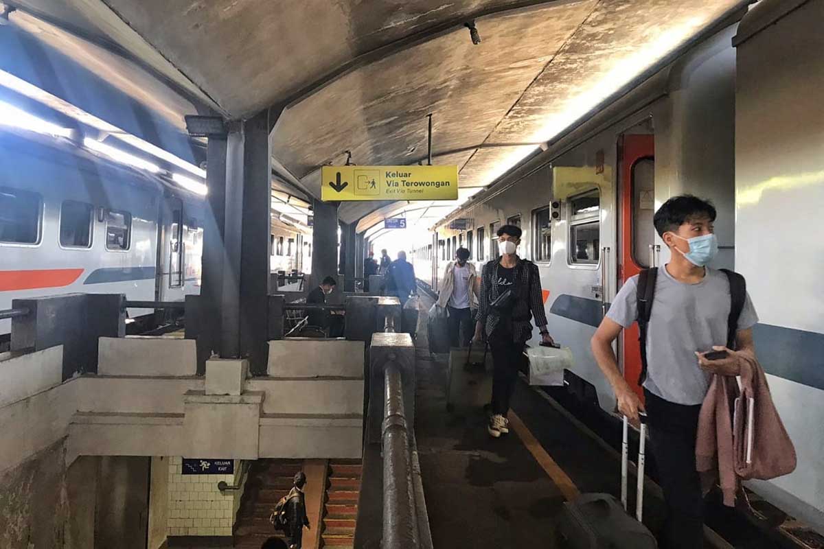 Ilustrasi suasana Stasiun Kota Baru. (jaz) - Dekati Mudik, Hampir 50 Ribuan Tiket KAI di Kota Malang Terjual
