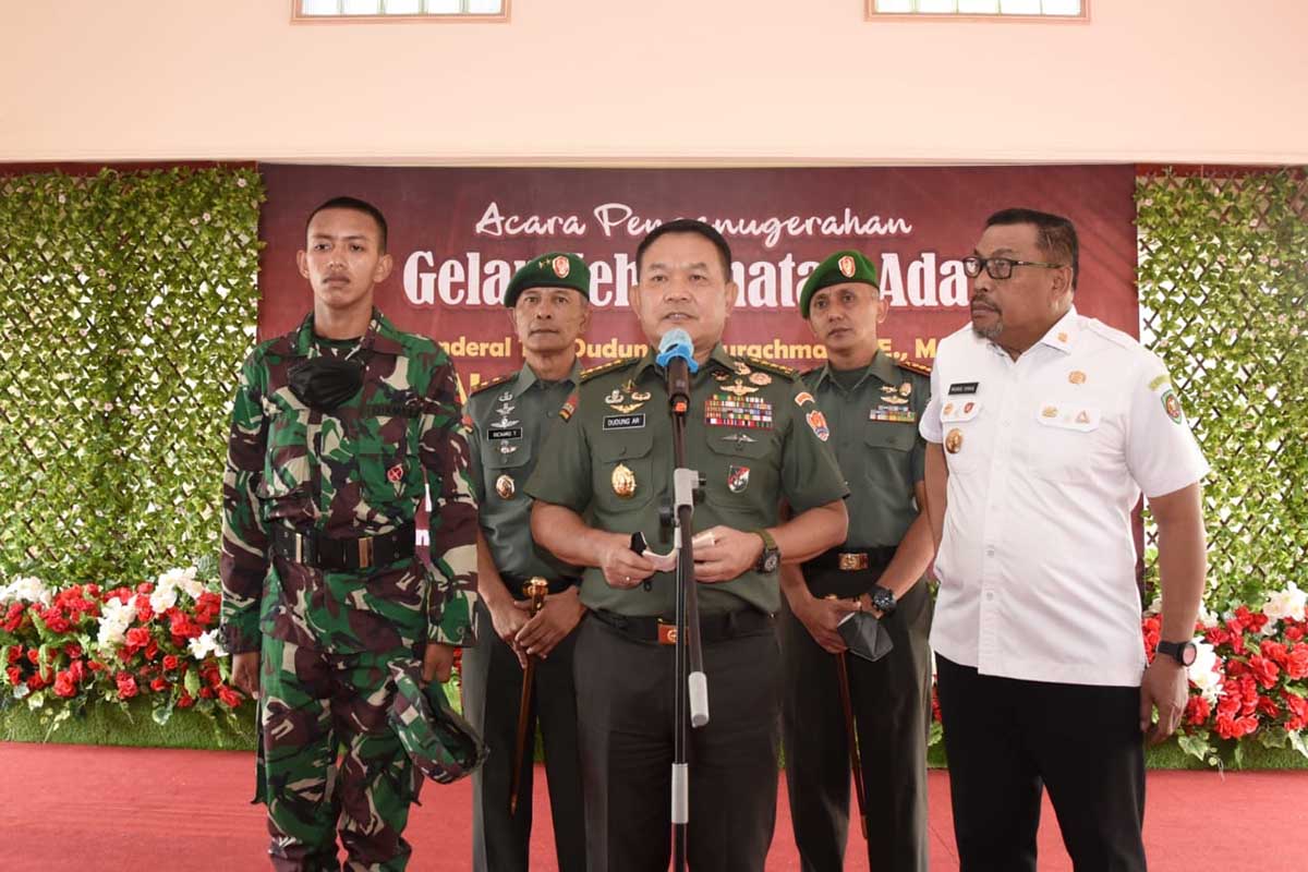 Kasad Wujudkan Mimpi Henz Songjanan Jadi Prajurit TNI AD