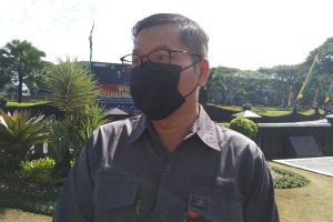 Kepala Dinas Kesehatan (Dinkes) Kota Malang, dr Husnul Muarif menjelaskan dropping vaksin. (jaz) - Kota Malang Dropping Vaksin Booster Jelang Mudik 2022