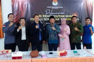 Ketua Bawaslu Batu bersama Komisioner KPU Batu dalam sebuah kegiatan. (ist) - Bawaslu RI Genap Berusia 14 Tahun, Ini harapan KPU Batu dan Bawaslu Batu