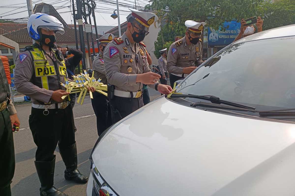 MOBIL INCAR: Mobil dinas yang dilengkapi dengan tekhnologi Integrated Node Capture Attitude Record  (INCAR) sudah siap digunakan di wilayah Tulungagung - Janur Kuning untuk Pelanggar Lalu Lintas di Kabupaten Tulungagung