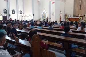 Pelaksanaan ibadah Misa Paskah di Gereja Paroki Santo Yohanes Pemandi. (ist) - Terapkan Prokes, Sejumlah Gereja Gelar Misa Paskah dalam Dua Sesi