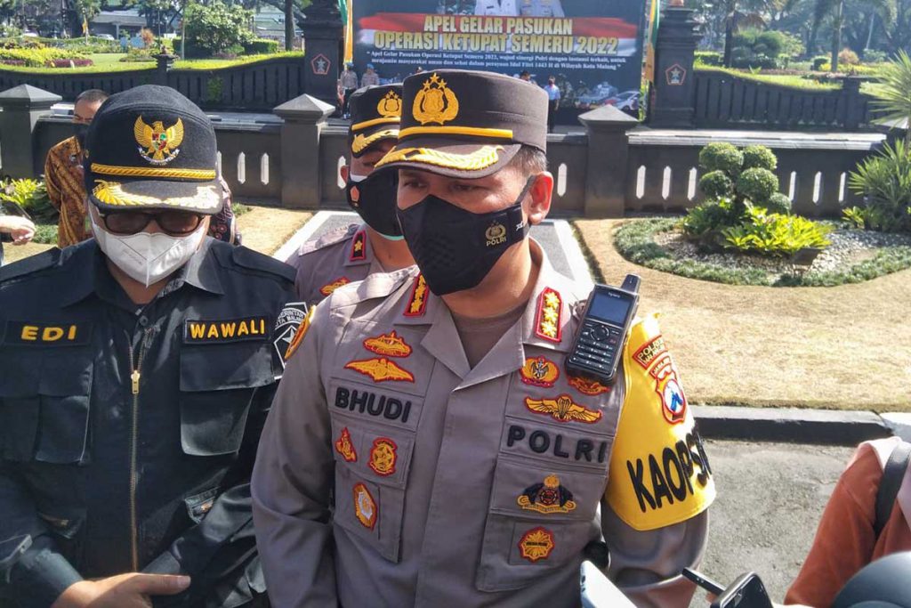 Polresta Malang Kota juga berkomitmen mengamankan rumah pemudik dari penjarahan. (jaz) - Buher Berkomitmen Jaga Keamanan dari Penjarahan Rumah Saat Mudik