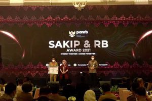 SAKIP dan RB Award 2021, digelar secara Teleconference. (ist) - SAKIP dan RB AWARD 2021 Kota Batu RaihPredikat B