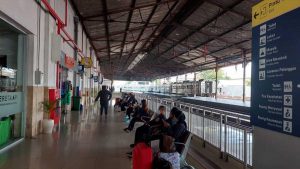 Stasiun Kereta Api Blitar. (Memo X/fjr) - Kedatangan Penumpang KA di Daop 7 Madiun Naik 68 Persen