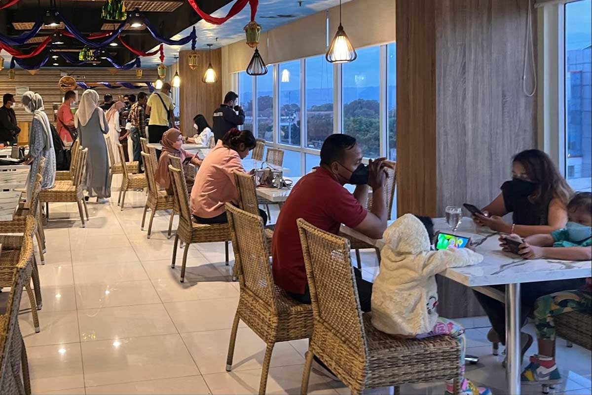 Suasana Buka Puasa di Whiz Prime Hotel Basuki Rahmat Malang. (ws5) - Bukber All You Can Eat ala IKN di Whiz Prime Hotel Basuki Rahmat