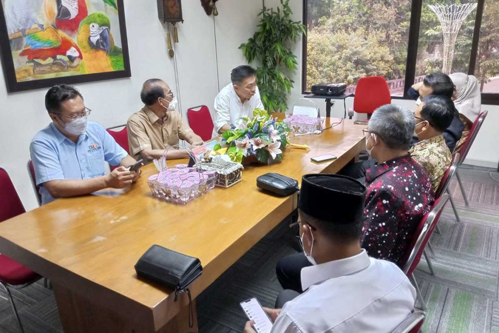Suasana diskusi bersama manajemen Jawa Timur Park Group dan Direksi BPJSTK. (dik) - Direktur Keuangan, Sowan Jatim Park Grup - Safari Direksi BPJS Ketenagakerjaan