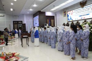 Walikota Malang melantik Pengurus DPC IWAPI Kota Malang periode 2021-2026. (ist) - Lantik DPC IWAPI, Sutiaji: Sinergisitas dengan Pemkot Bina UMKM