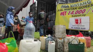 Warga Serbu Pasar Murah Migor