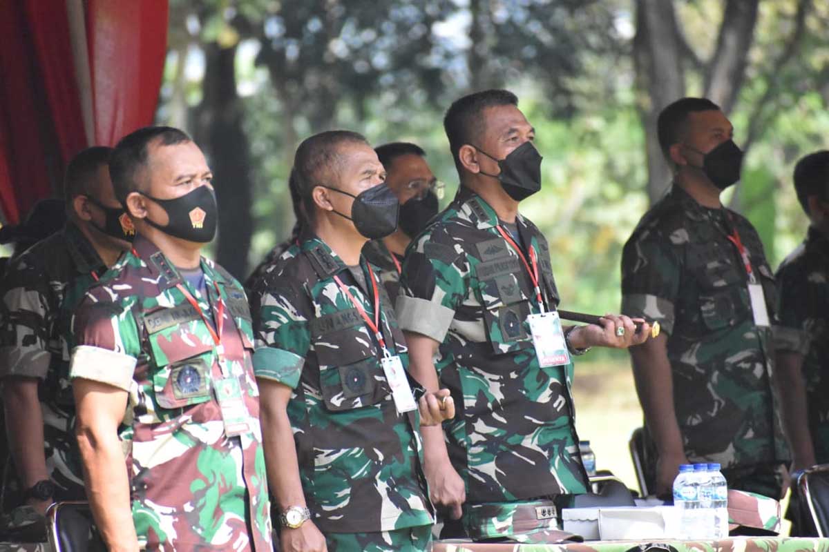 Apel Dansat Digelar, Danrem Baladhika Sambut Kedatangan Pangdam V/Brw