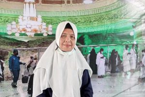 Bu Tukah, warga Sumbergondo Batu, salah seorang calon Jamaah Haji Kota Batu. (dik) - Bahagianya Bu Tukah, Pengasuh Anak Yang Hasil Keringatnya Untuk Berhaji