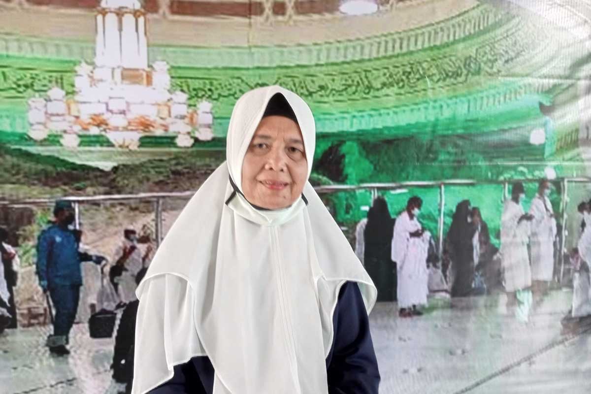 Bu Tukah, warga Sumbergondo Batu, salah seorang calon Jamaah Haji Kota Batu. (dik) - Bahagianya Bu Tukah, Pengasuh Anak Yang Hasil Keringatnya Untuk Berhaji