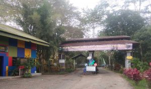 Foto gapura masuk TPA Wisata Edukasi Talangagung. (ws6) - Berwisata Di Tempat Pembuangan Sampah - TPA Wisata Edukasi Talangagung