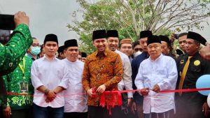 Guru Simbol Jembatan Ilmu dan Akhlak Di Era Globalisasi - Wagub Jatim Buka Kongres III Pergunu