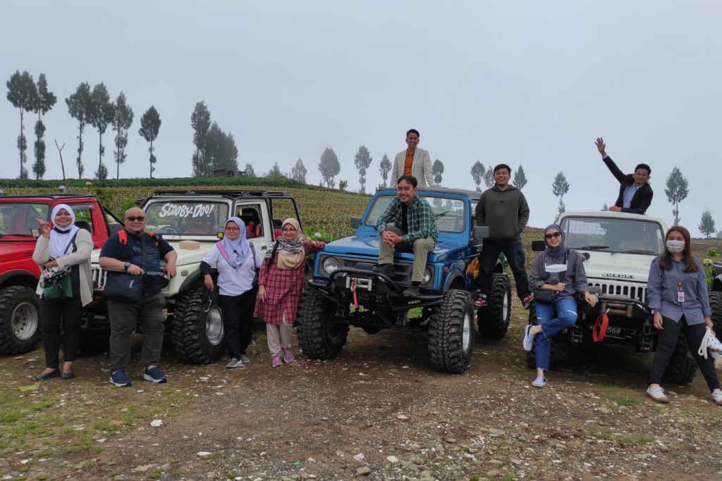 Rombongan KJRI Penang saat di Bukit Brak Seng, Desa Sumberbrantas Batu.