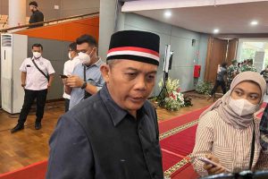 Ketua DPRD Kota Malang, I Made Rindiana Kartika, saat menjawab pertanyaan awak media. (ws5) - Respons Gubernur, Kota Malang Siapkan Satgas Penanggulangan PMK dan Anggaran BTT