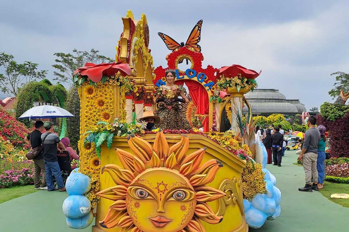 Parade kereta bunga di Batu Love Garden. (ist) - Lalu Lintas Padat Merayap Selama Libur Lebaran, Pengaruhi Minat Wisata Pemudik