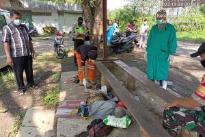 Penemuan mayat di Desa Sukowilangun, Kecamatan Kalipare, Kabupaten Malang. (Ist) - Penemuan Mayat Diduga ODGJ Gegerkan Warga Kalipare