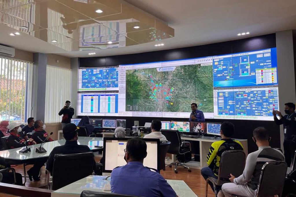 Ruang TWUIN Command Center Perumda Air Minum Tugu Tirta Kota Malang. (ws5) - Pemkot Malang dan Pemkot Madiun Jalin Kerjasama dalam Pengembangan Potensi Daerah
