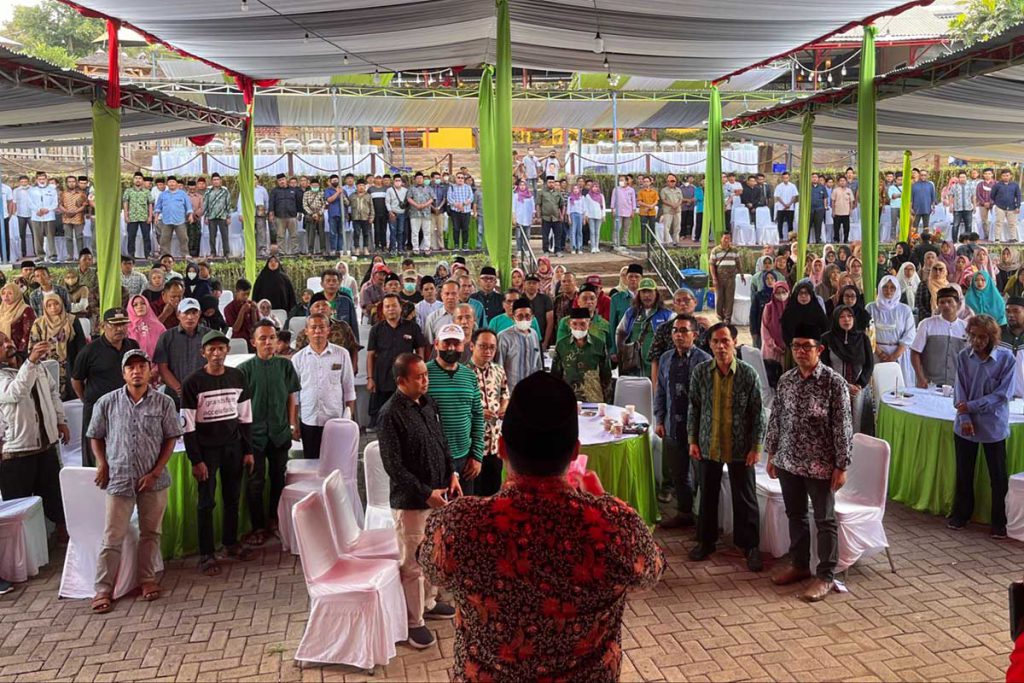 Sahabat Cak Udin Malang Raya, saat deklarasi dukungan kepada Gus Muhaimin dalam Pemilu 2024 mendatang. (ws5) - Halal Bihalal Bersama Cak Udin, Panaskan Mesin Pemilu 2024