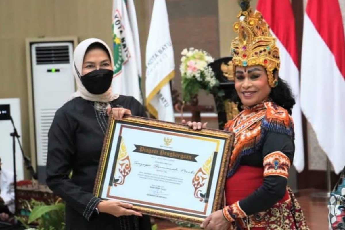 Salah satu seniman penerima Anugerah Kebudayaan yang akrab disapa Ki Jopo. (ist) - Malam Anugerah Kebudayaan, Apresiasi Kota Batu Untuk Sejumlah Seniman Berprestasi