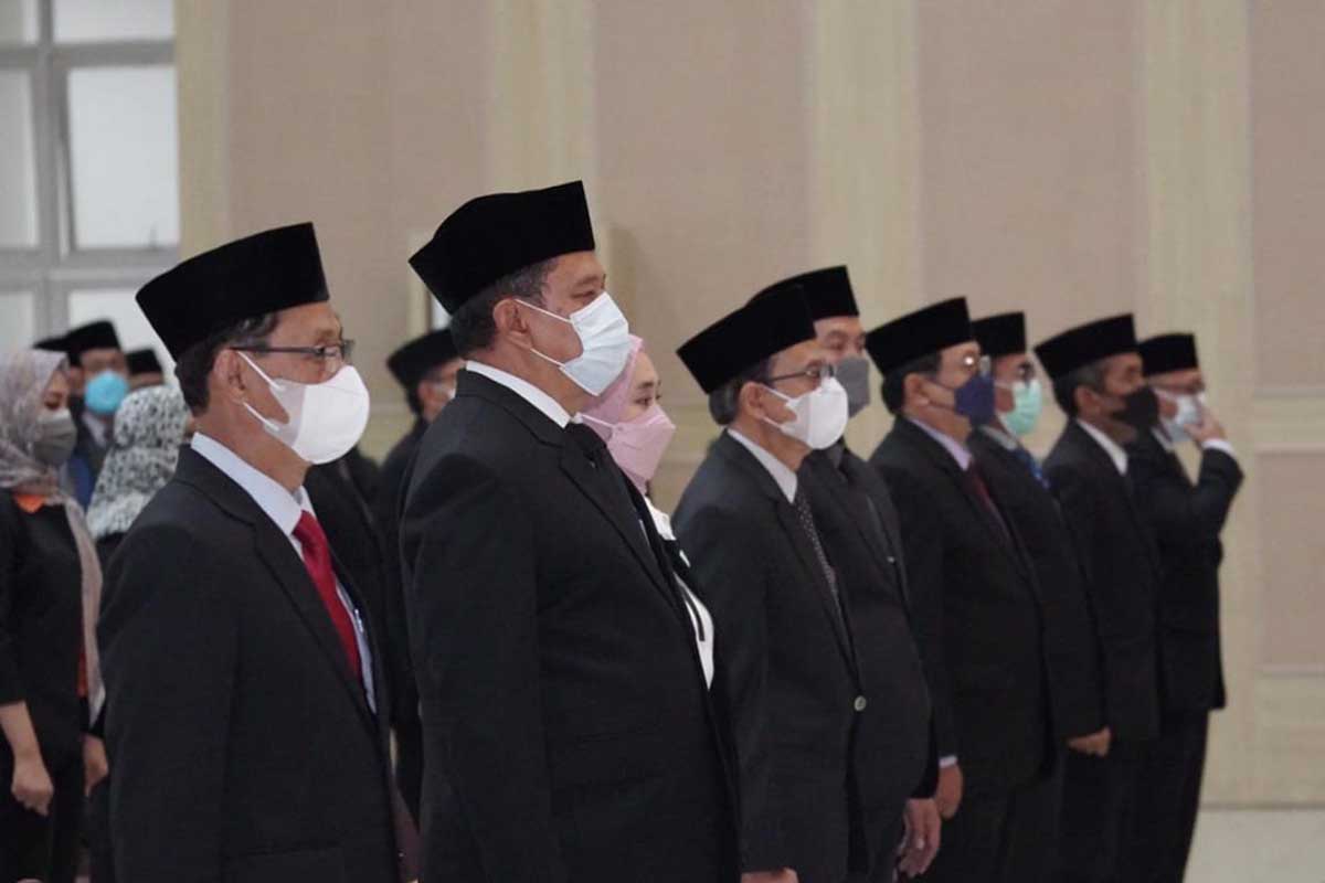 Sejumlah pejabat eselon dua Pemkot Batu yang dilantik oleh Wali Kota Batu sore tadi. (ist) - Gerbong Mutasi Bergerak, Sejumlah Pejabat Pemkot Batu Geser Tempat