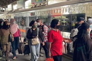 Suasana keberangkatan dan kedatangan di Stasiun Kereta Api. (ist) - Mudik Lebaran Selesai KAI Daop 8 Surabaya Layani 256.528 Penumpang