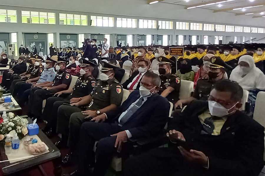 Suasana wisuda Unmer Malang. (ist) - Unmer Malang Lepas 815 Wisudawan/ti