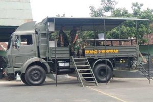 Sulap Truk Tua jadi kendaraan dapur lapangan (randurlap). (rhd) - Yon Bekang 2/Kostrad Sulap Truk Tua Jadi Kendaraan Dapur Lapangan
