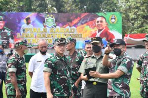 Danrem 082/CPYJ Dampingi Pangdam V Brawijaya Tinjau Kesiapan Stadion Merdeka