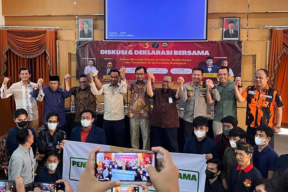 Deklarasi anti radikalisme di FISIP UB, yang dihadiri oleh Densus 88. (bim) - Densus 88 Usulkan Mata Kuliah Anti Radikalisme