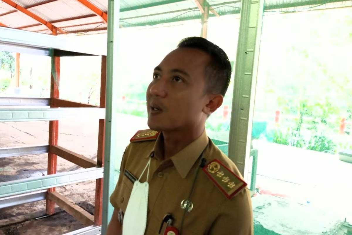 Kepala Dinas Lingkungan Hidup Kota Batu Aries Setiawan. (dik) - Upah Tukang Sapu Jalan di Batu Diusulkan Naik